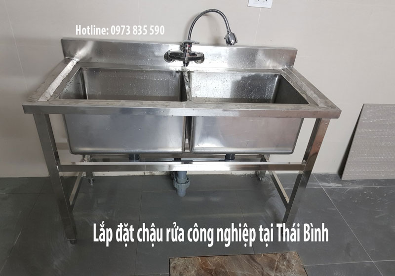 Thiết kế lắp đặt chậu rửa công nghiệp tại Thái Bình